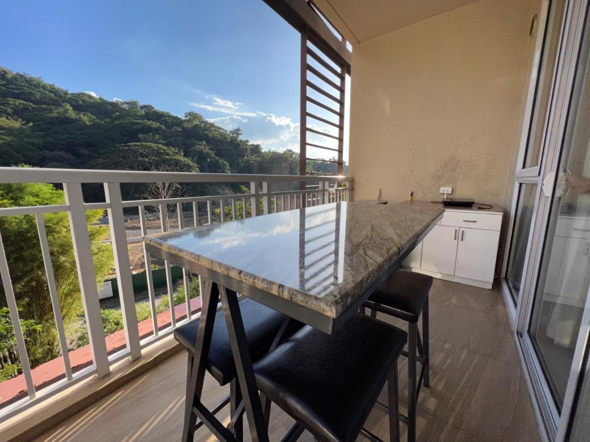 Bonel Condo At Pico De Loro Cutad Exterior foto